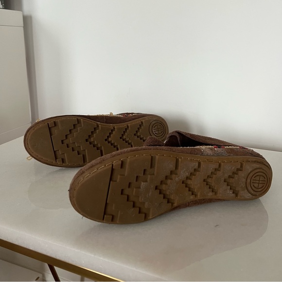 Beaded moccasins from House of Harlow 1960 - Picture 4 of 6